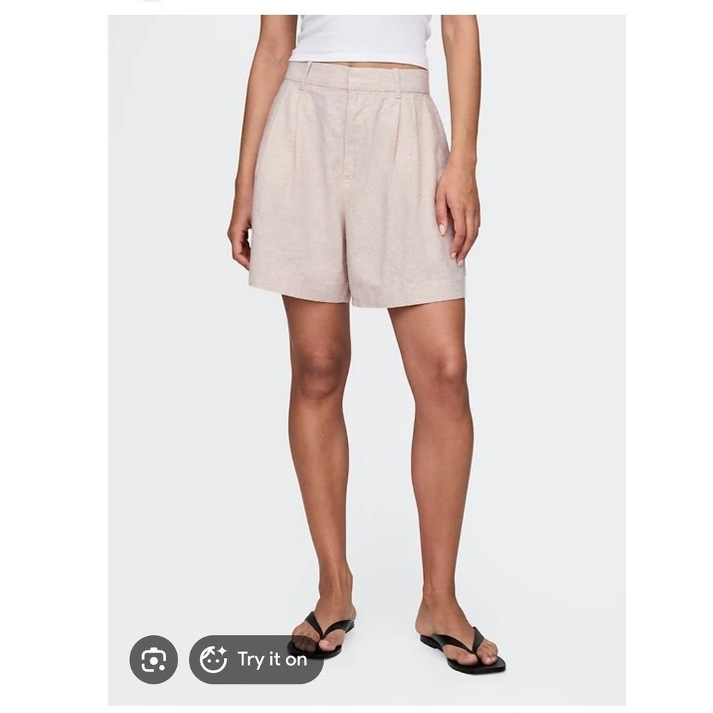 Gap 365 high rise linen blend shorts quiet luxery old money modest